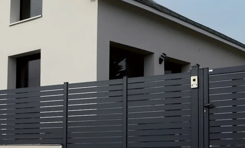 Portails métalliques à La Fère